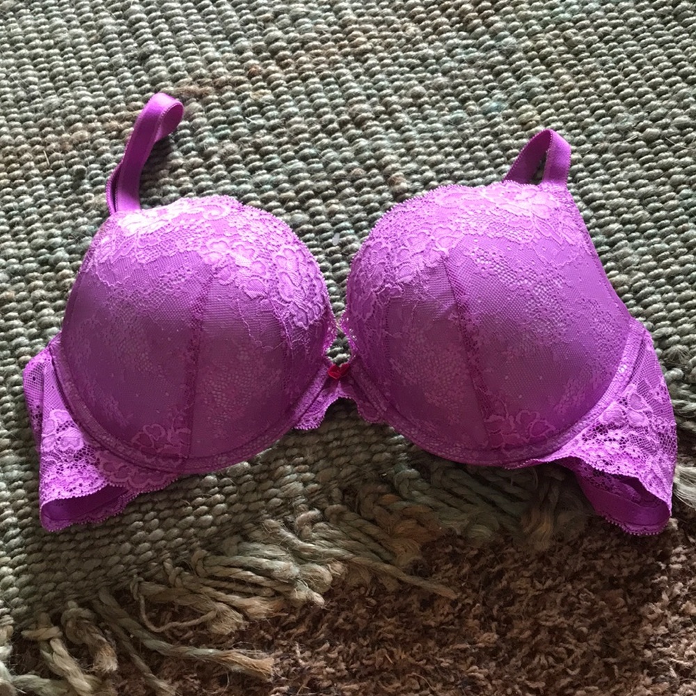 👍VS BRA 38D no tags, new!